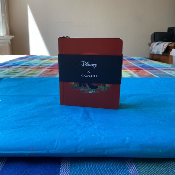 📚 DISNEY X COACH MINI NOTEBOOK SET 📚 NWT 📚 - Picture 16 of 16